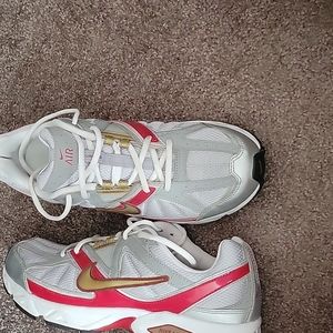 NIKE. PLEASE FEEL FREE TO MAKE OFFERS THANX